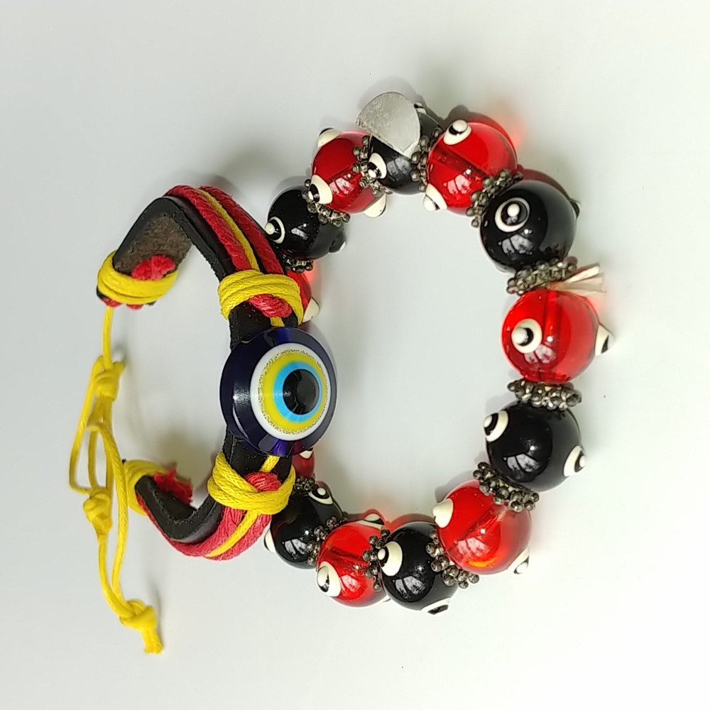 ✨BOGO FREE✨ 2 red evil eye bracelets